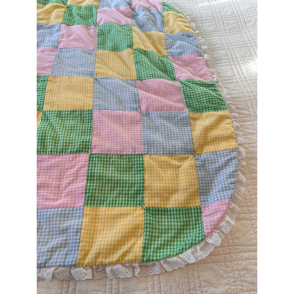 Vtg Handmade Pastel Gingham Patchwork Baby Quilt Eyelet Lace Crib Blanket Artsy - Picture 11 of 13